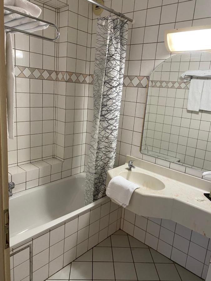 בוילון Hotel Du Roy מראה חיצוני תמונה
