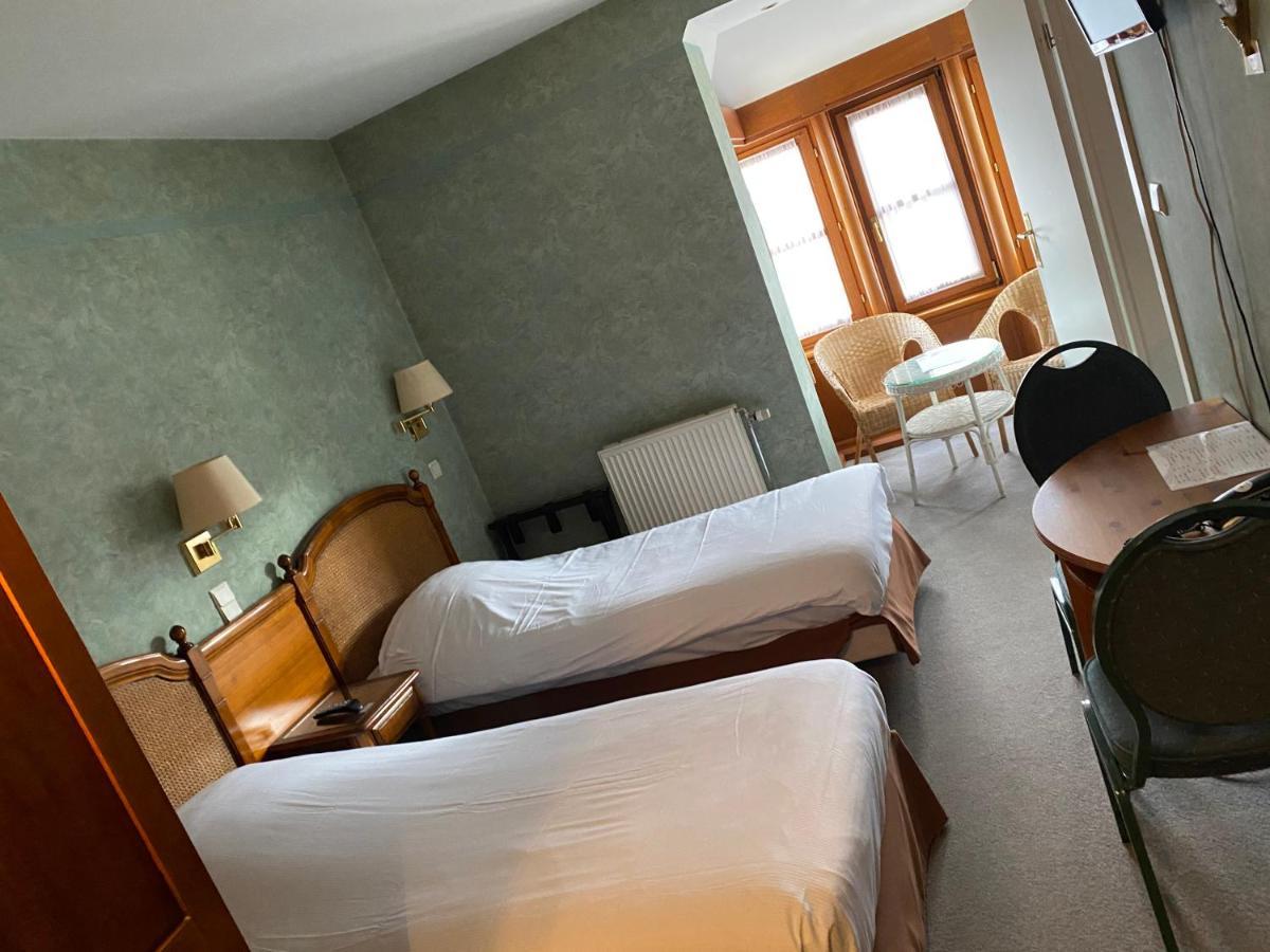 בוילון Hotel Du Roy מראה חיצוני תמונה