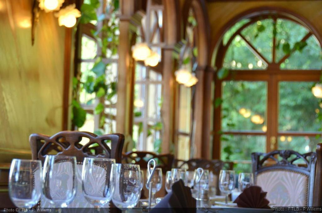 בוילון Hotel Du Roy מראה חיצוני תמונה