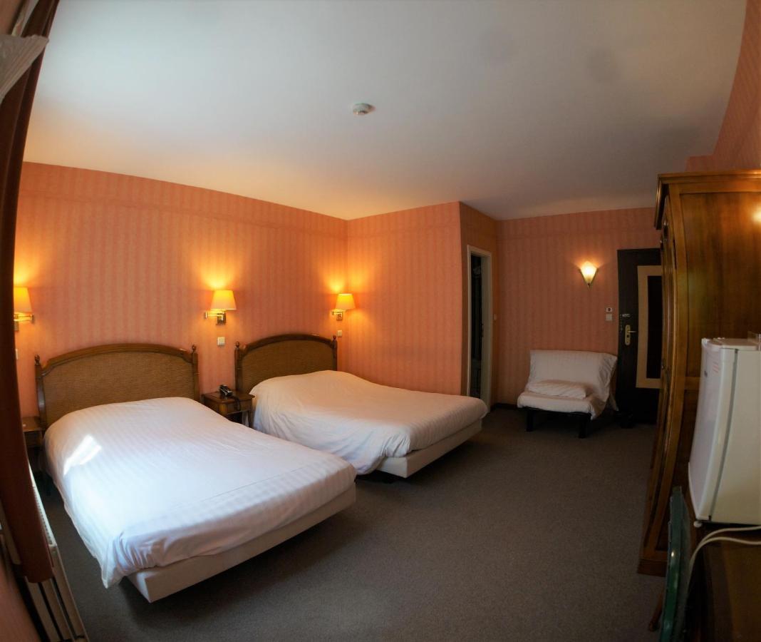 בוילון Hotel Du Roy מראה חיצוני תמונה