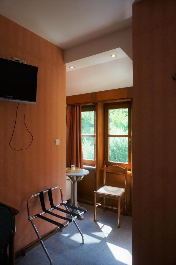 בוילון Hotel Du Roy מראה חיצוני תמונה